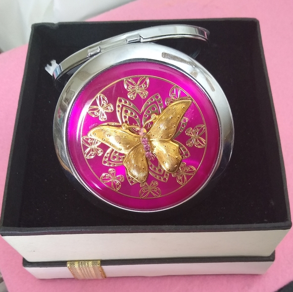 Butterfly Compact Mirror - Picture 5 of 6
